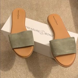 TREASURE & Bond Slides